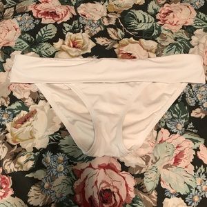 Large Victoria’s Secret Bottoms